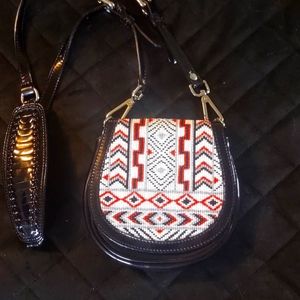 Small Donald J Pliner blk/red/white Aztec crossbody